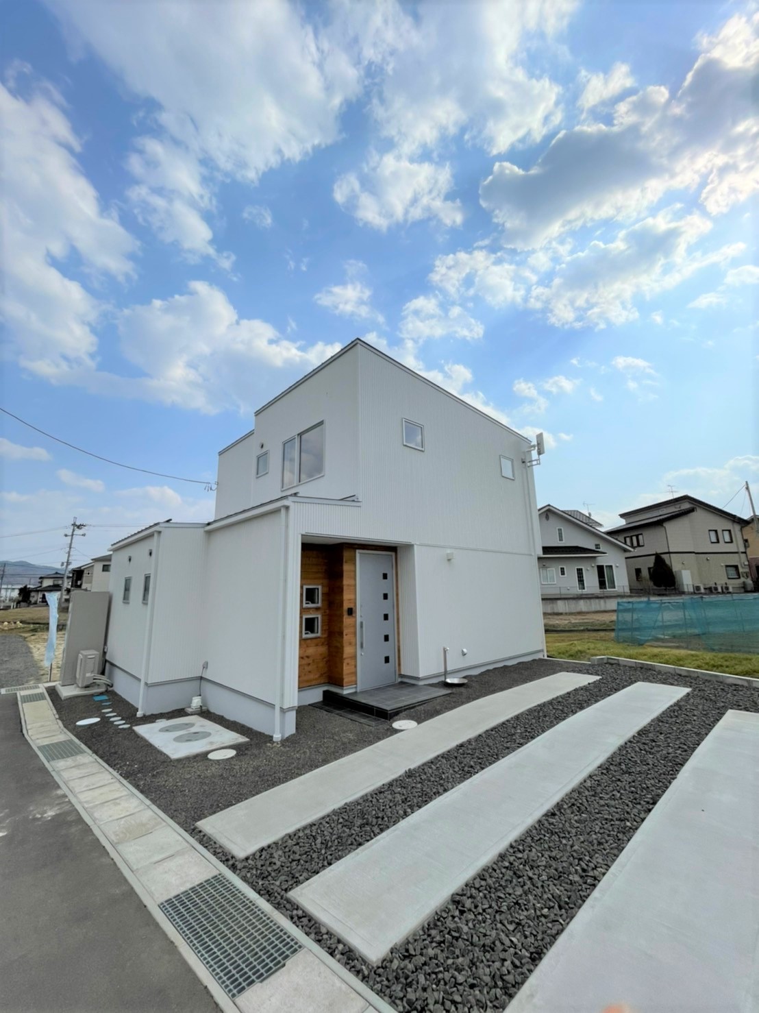 デザイナーズ新築建売 福島市大森久保内180 3 3498万円 21年1月完成 株式会社そらいろ